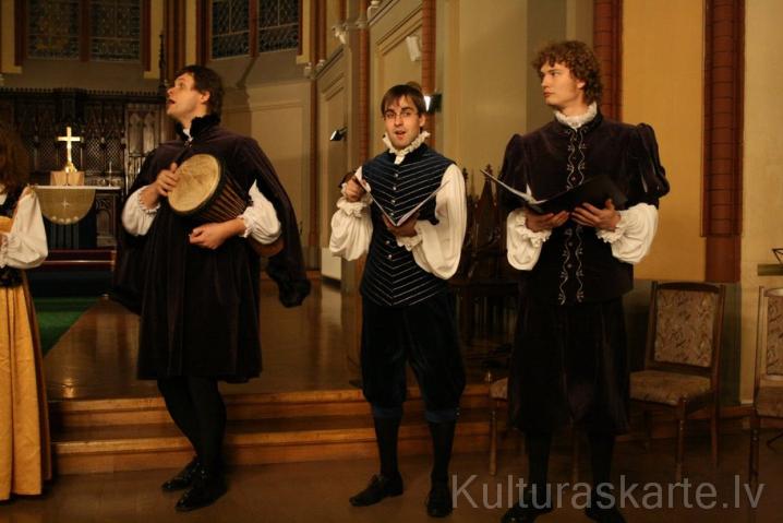Senās mūzikas ansamblis „CANTO”
